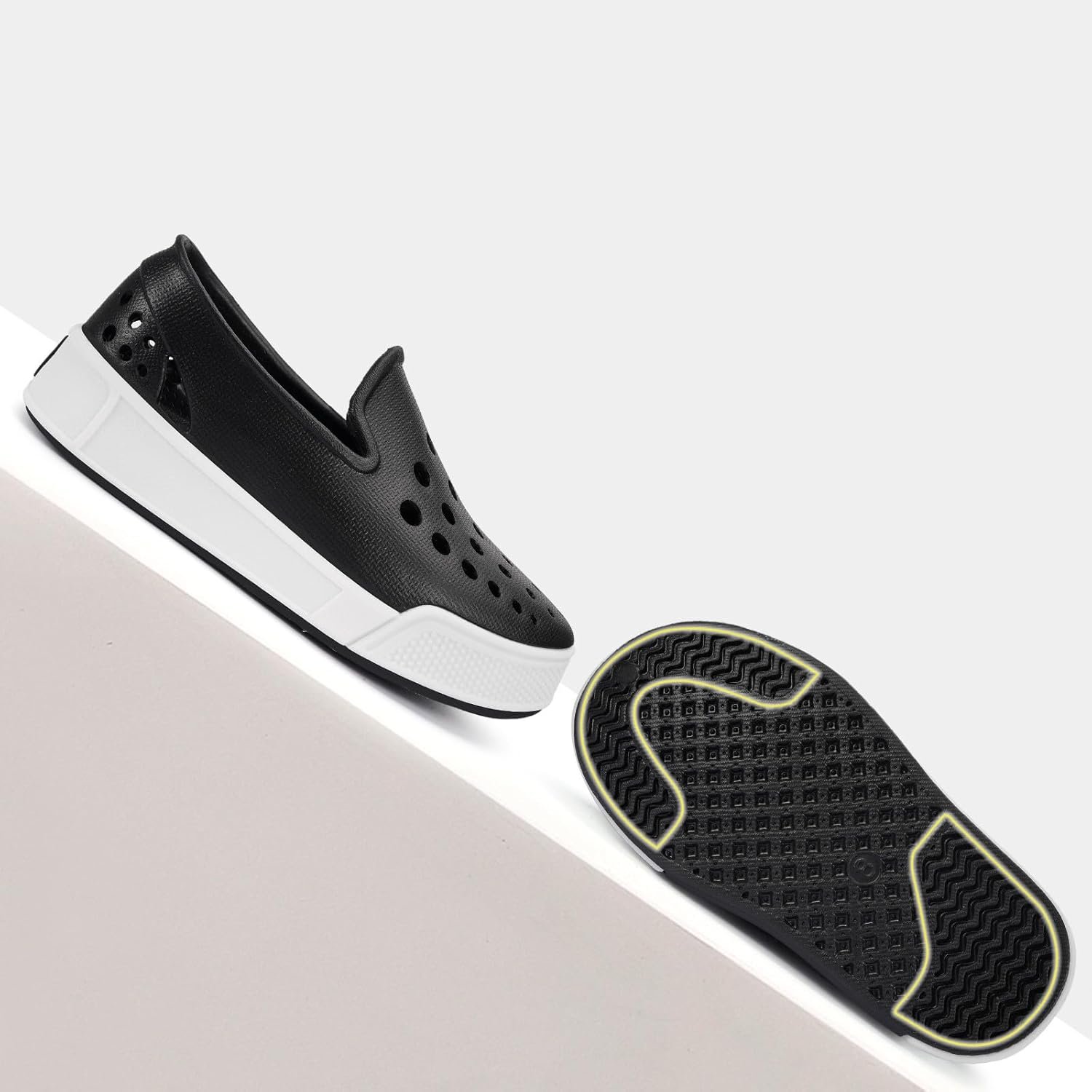 Eagsouni Kids Water Shoes Toddler Girls Boys Slip-On Sneakers Lightweight Breathable Sandals for Outdoor Indoor - Image 2